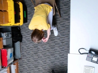 Amateur teen pussy fucked by officer