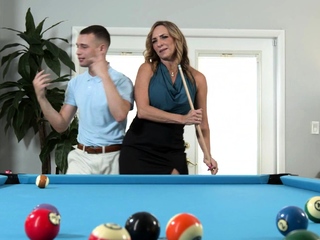 Pool desk cleaner fuck lonely MILF