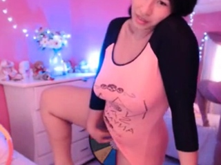 Horny hottie Anetta Keys enjoys a solo toy masturbation