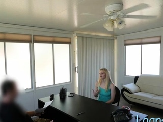 Glorious floozy exposes curves through sex