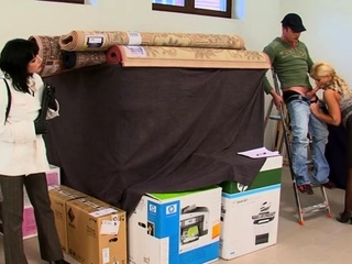 Heavenly floosy box pounding