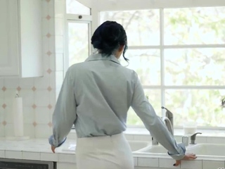 My attractive hot stepmom pops out her pussy for my massive dick