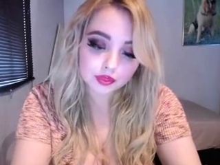 Huge boob brunette masturbates on webcam