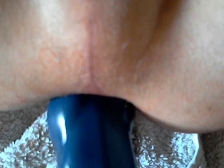 Knotting my BD toy for the 1st time!