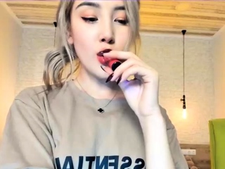 Amateur webcam asian girl