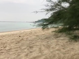 Caught obtaining a public blowjob on the beach