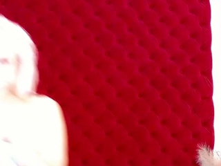 Scrumptious blond teen Buffy in a different solo scene