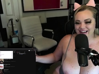 Appreciate Chat Massive Boobs Brunette Masturbating For Cam