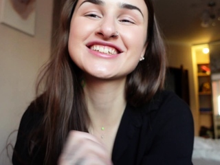 Gorgeous teen brunette Jessica Sinn masturbates