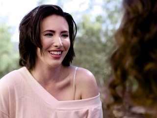 Arabelle Raphael loves pussy and dick