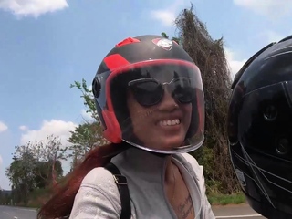 Major butt Thai amateur teen GF hot sex