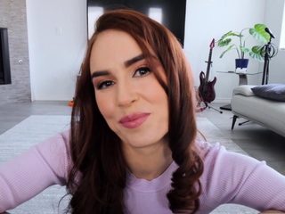 MILF mommy desires to make a blowjob video