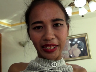 Tiny Thai street whore gets creampied for money