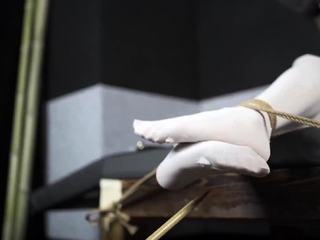 Chinese genshin cosplay tickling