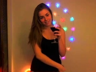 Hot Busty Webcam Babe Masturbate Solo