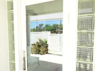 Brad Sterling’s tongue rolls more than Mina Luxx’s wet pussy