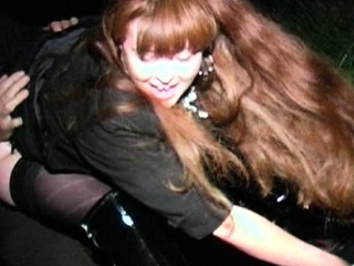 Extremely Attractive Amateur MILF Blowjob