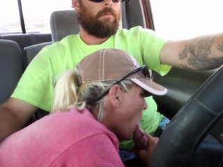 Sukie Rae offers a Blowjob whilst driving. Aspect 1