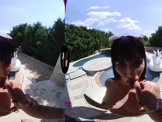 Yenifer Chacon – The Heat Is On