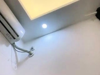 Amateur Asian MILF Fortunate Masturbating Hairy Twat