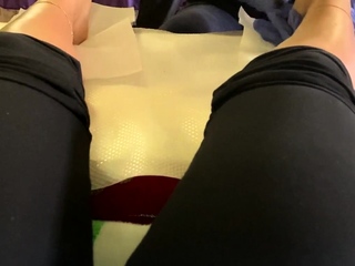 Amateur preggo hoe toys her pussy close up in fetish solo