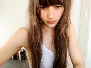 Amateur Webcam Teen Masturbates And Teases