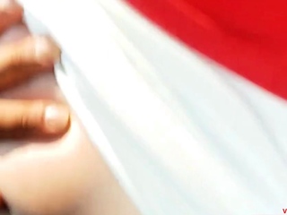 Ouch.! In the ass hurts! Anal automobile in public parking