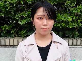 Please welcome our newest model from Tokyo, Miss Reona Sato.