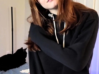 Amateur redhead handjob and a blowjob with a facial