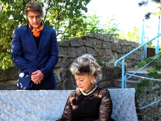 Charmer is tempted into outside sex with the servant