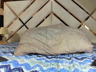 Solo webcam tranny masturbation