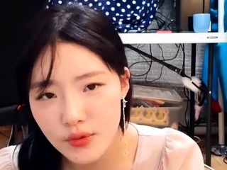 Beginner webcam asian lady