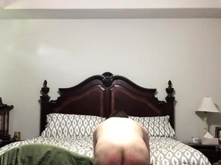 Webcam sex show featuring a brunette amateur MILF