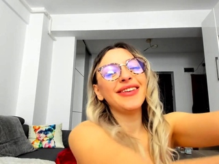 Busty milf exhibiting off her new huge boobs on webcam