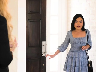 Flirty Summer time Col swallow trans Gracie Jane heat cum