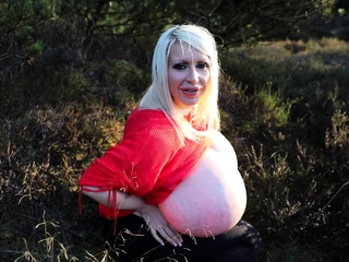 Nice Huge Boobs On Masturbating Redhead