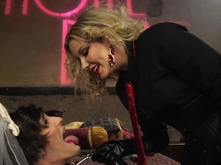 Nympho BDSM latex femina fists male asshole and mouth