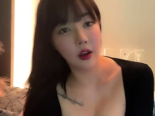 Asian hottie with good large boobs