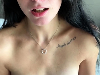 Newbie Webcam Teen Masturbates And Teases