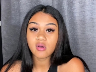 Beginner webcam babe exhibiting her sexual items