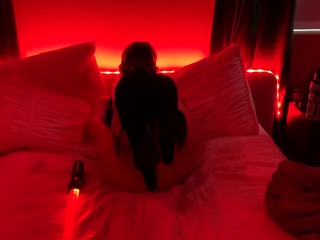 Beginner webcam brunette loves sucking on some fats cock