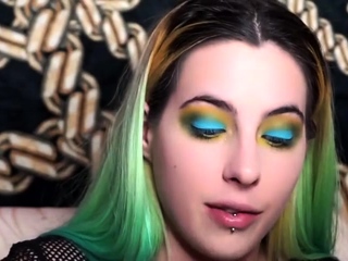 Blonde teen in solo motion together with her pussy