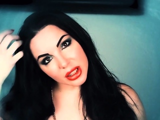 Goddess Alexandra Snow – Intense Eye Contact