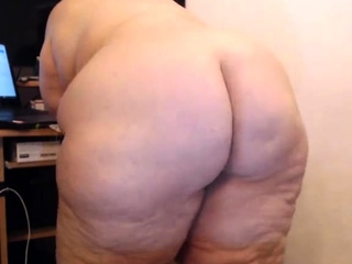 Newbie chick with a fats ass is punished with tough anal