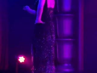 Stunning newbie striptease