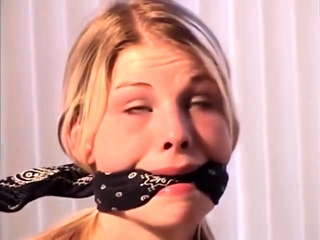 Miyu Shiina sizzling blonde teen likes it hardcore