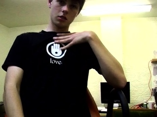 Naked chap makes use of the self sucking pump for the proper solo