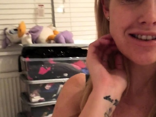 StripCamFun Blonde Novice MILF Webcam for You