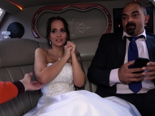 Beginner MILF Goes Hardcore Anal