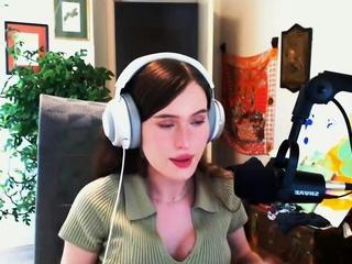 Horny teen ebony solo toy masturbation